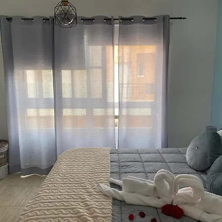 In Tenerife With Sea Views, Cleaning Included *