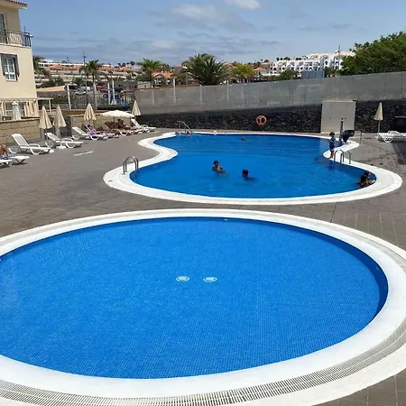In Tenerife With Sea Views, Cleaning Included *